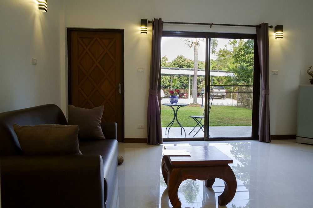 Relax Garden House Hotell Chiang Mai Eksteriør bilde
