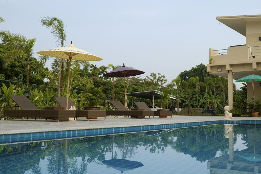 Relax Garden House Hotell Chiang Mai Eksteriør bilde